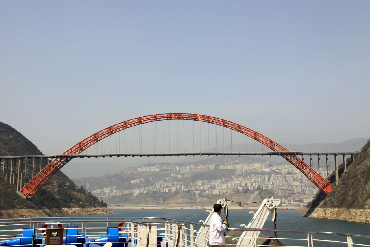 Yangtze River cruise scenery